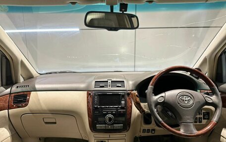 Toyota Ipsum II, 2002 год, 750 000 рублей, 15 фотография