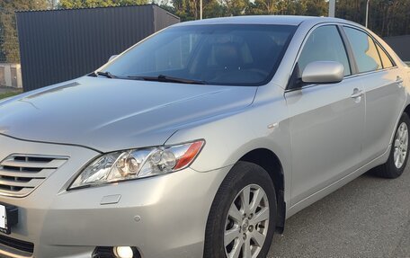 Toyota Camry, 2008 год, 895 000 рублей, 1 фотография