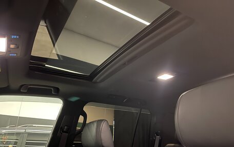 Toyota Land Cruiser 200, 2017 год, 8 300 000 рублей, 19 фотография