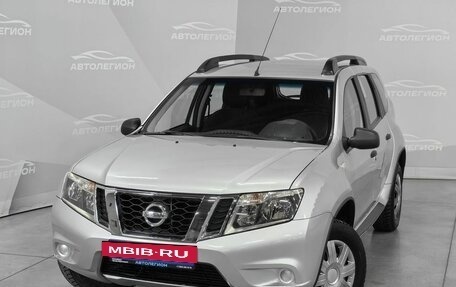 Nissan Terrano III, 2017 год, 855 000 рублей, 2 фотография
