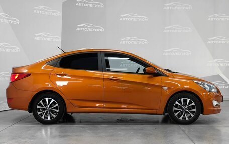 Hyundai Solaris II рестайлинг, 2015 год, 1 050 000 рублей, 6 фотография