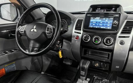 Mitsubishi Pajero Sport II рестайлинг, 2014 год, 1 820 000 рублей, 14 фотография