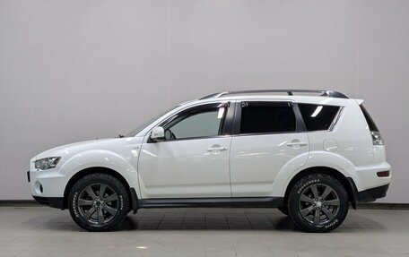 Mitsubishi Outlander III рестайлинг 3, 2011 год, 1 500 000 рублей, 6 фотография