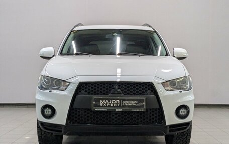 Mitsubishi Outlander III рестайлинг 3, 2011 год, 1 500 000 рублей, 10 фотография