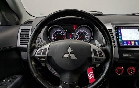 Mitsubishi Outlander III рестайлинг 3, 2011 год, 1 500 000 рублей, 27 фотография