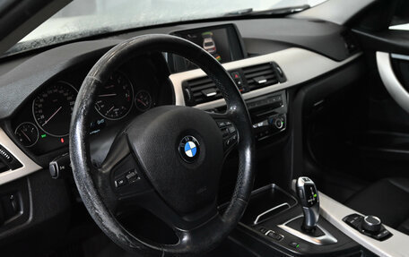 BMW 3 серия, 2015 год, 2 187 500 рублей, 17 фотография