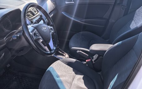 Hyundai Solaris II рестайлинг, 2015 год, 950 000 рублей, 8 фотография