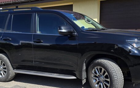 Toyota Land Cruiser Prado 150 рестайлинг 2, 2018 год, 5 100 000 рублей, 2 фотография