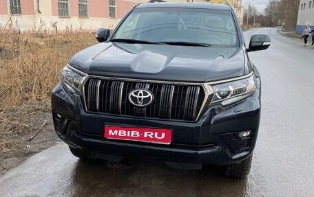 Toyota Land Cruiser Prado 150 рестайлинг 2, 2020 год, 9 500 000 рублей, 1 фотография
