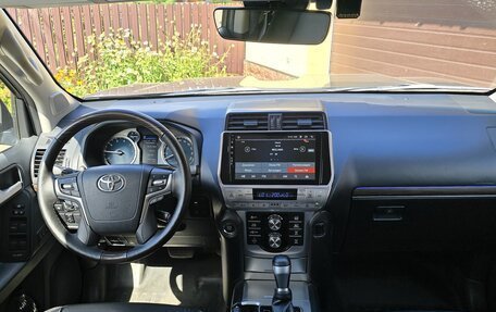 Toyota Land Cruiser Prado 150 рестайлинг 2, 2018 год, 5 100 000 рублей, 7 фотография