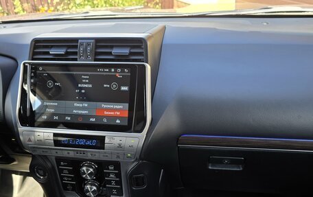Toyota Land Cruiser Prado 150 рестайлинг 2, 2018 год, 5 100 000 рублей, 10 фотография