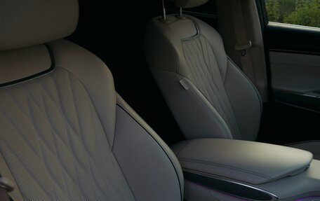 Genesis GV70, 2021 год, 4 800 000 рублей, 12 фотография