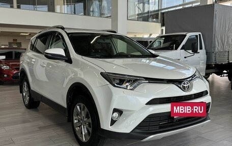 Toyota RAV4, 2016 год, 2 180 000 рублей, 3 фотография