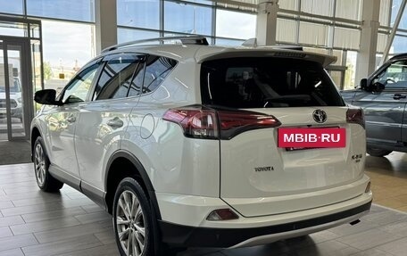 Toyota RAV4, 2016 год, 2 180 000 рублей, 4 фотография