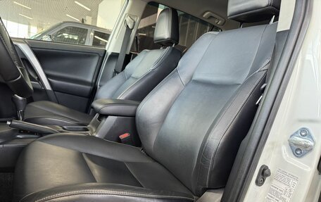 Toyota RAV4, 2016 год, 2 180 000 рублей, 21 фотография
