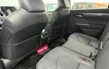 Toyota Highlander, 2026 год, 5 430 000 рублей, 24 фотография