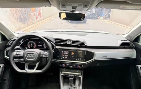 Audi Q3, 2022 год, 2 450 000 рублей, 9 фотография