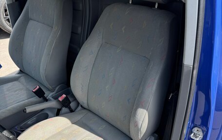 Volkswagen Caddy III рестайлинг, 2006 год, 610 000 рублей, 11 фотография