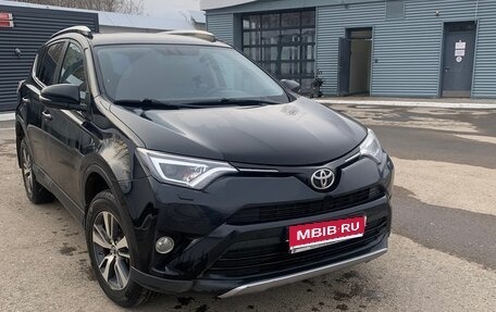 Toyota RAV4, 2017 год, 1 819 000 рублей, 1 фотография
