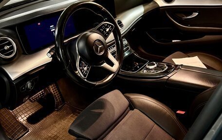 Mercedes-Benz E-Класс, 2018 год, 2 500 000 рублей, 7 фотография