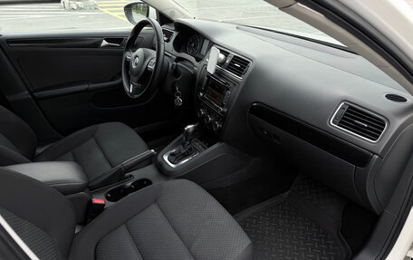 Volkswagen Jetta VI, 2013 год, 1 000 000 рублей, 5 фотография