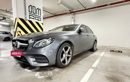Mercedes-Benz E-Класс, 2018 год, 2 500 000 рублей, 3 фотография