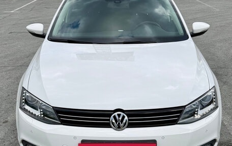 Volkswagen Jetta VI, 2013 год, 1 000 000 рублей, 10 фотография