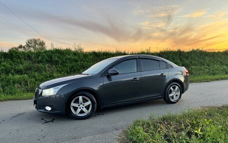 Chevrolet Cruze II, 2012 год, 630 000 рублей, 3 фотография