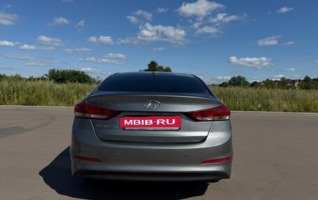 Hyundai Elantra VI рестайлинг, 2017 год, 1 200 000 рублей, 3 фотография