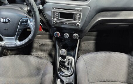 KIA Rio III рестайлинг, 2016 год, 949 000 рублей, 13 фотография