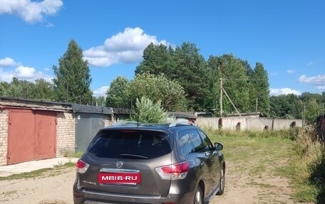Nissan Pathfinder, 2015 год, 2 200 000 рублей, 3 фотография