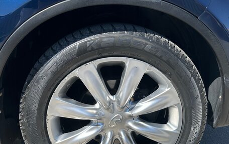 Infiniti FX I, 2007 год, 915 000 рублей, 13 фотография