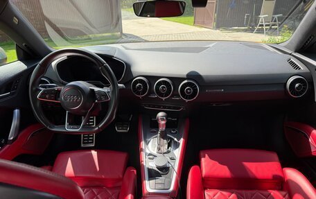 Audi TTS, 2016 год, 3 980 000 рублей, 7 фотография