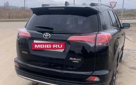 Toyota RAV4, 2017 год, 1 819 000 рублей, 2 фотография