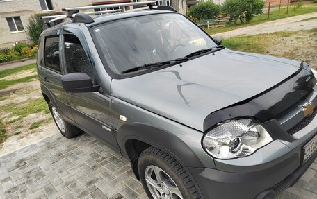 Chevrolet Niva I рестайлинг, 2014 год, 750 000 рублей, 2 фотография