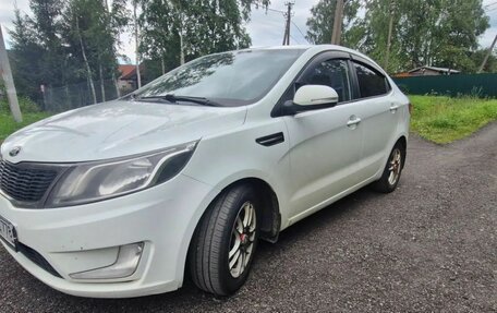 KIA Rio III рестайлинг, 2013 год, 850 000 рублей, 2 фотография