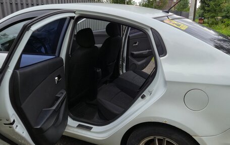KIA Rio III рестайлинг, 2013 год, 850 000 рублей, 4 фотография
