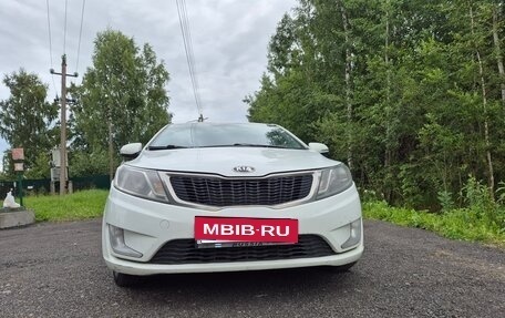 KIA Rio III рестайлинг, 2013 год, 850 000 рублей, 10 фотография