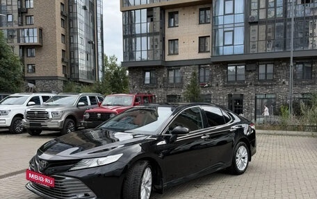 Toyota Camry, 2018 год, 2 550 000 рублей, 2 фотография