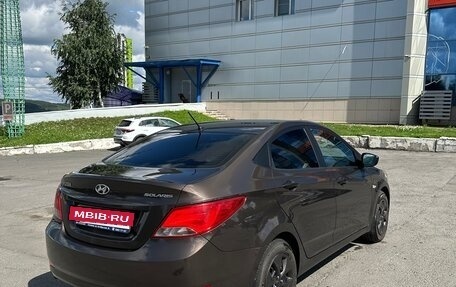 Hyundai Solaris II рестайлинг, 2015 год, 1 030 000 рублей, 6 фотография