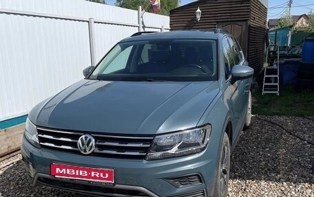 Volkswagen Tiguan II, 2019 год, 2 150 000 рублей, 1 фотография
