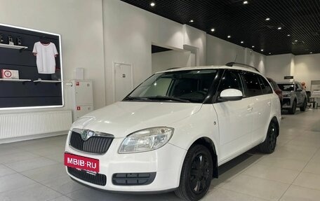 Skoda Fabia II, 2009 год, 300 000 рублей, 1 фотография