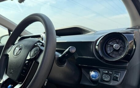 Toyota Aqua I, 2018 год, 1 110 000 рублей, 14 фотография