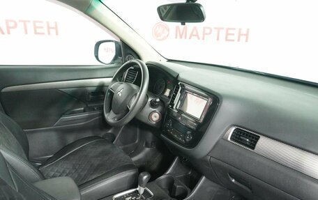 Mitsubishi Outlander III рестайлинг 3, 2012 год, 1 275 000 рублей, 10 фотография