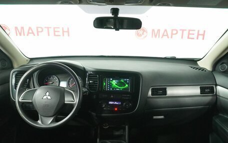 Mitsubishi Outlander III рестайлинг 3, 2012 год, 1 275 000 рублей, 15 фотография