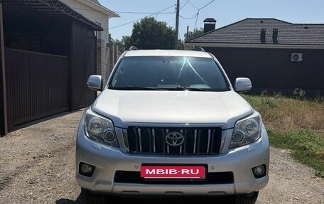 Toyota Land Cruiser Prado 150 рестайлинг 2, 2011 год, 3 350 000 рублей, 2 фотография