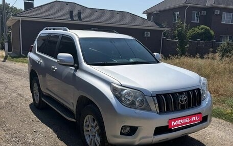 Toyota Land Cruiser Prado 150 рестайлинг 2, 2011 год, 3 350 000 рублей, 3 фотография