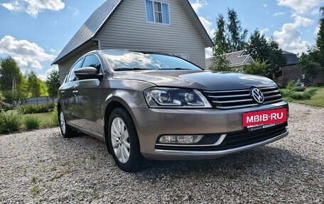 Volkswagen Passat B7, 2011 год, 1 050 000 рублей, 4 фотография