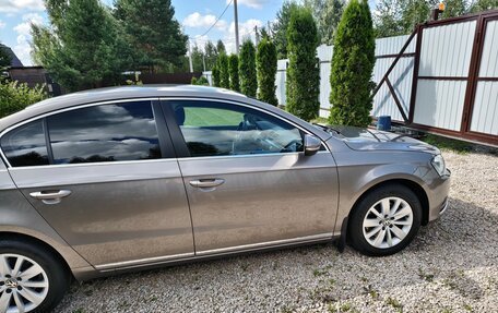 Volkswagen Passat B7, 2011 год, 1 050 000 рублей, 24 фотография