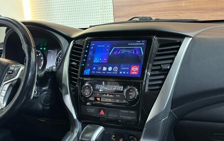 Mitsubishi Pajero Sport III рестайлинг, 2019 год, 3 290 000 рублей, 10 фотография